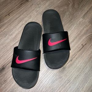 Nike slides